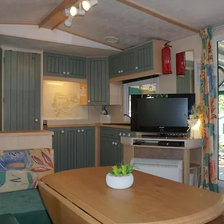 Met Buitenkeuken Op Lei Suves - Joycasa *