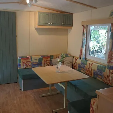Campsite Met Buitenkeuken Op Lei Suves - Joycasa Roquebrune-sur-Argens