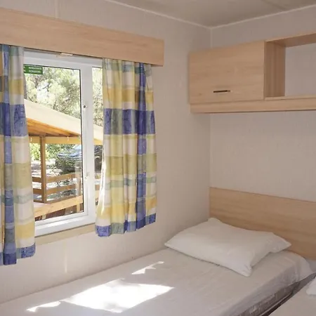 Campsite Met Buitenkeuken Op Lei Suves - Joycasa