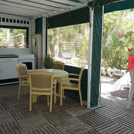 Campsite Met Buitenkeuken Op Lei Suves - Joycasa Roquebrune-sur-Argens